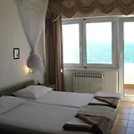 4m Hotel 4*