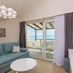 Hotel 4m