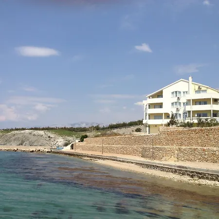 Ξενοδοχείο 4m 4*