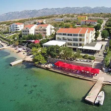 Hotel 4m