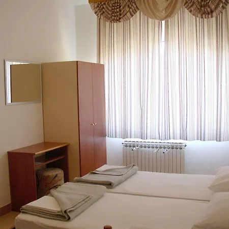 4m Hotel
