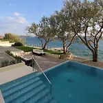 Hotel 4m