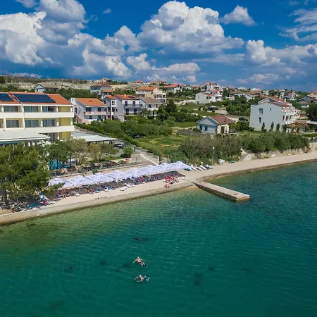Hotel 4m 4*