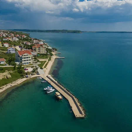 4m Hotel