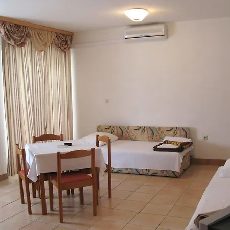 4m Hotel