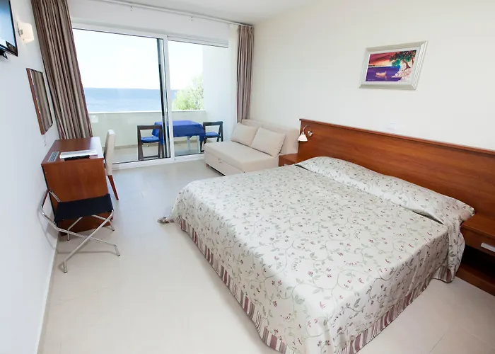 4m Отель Ражанац