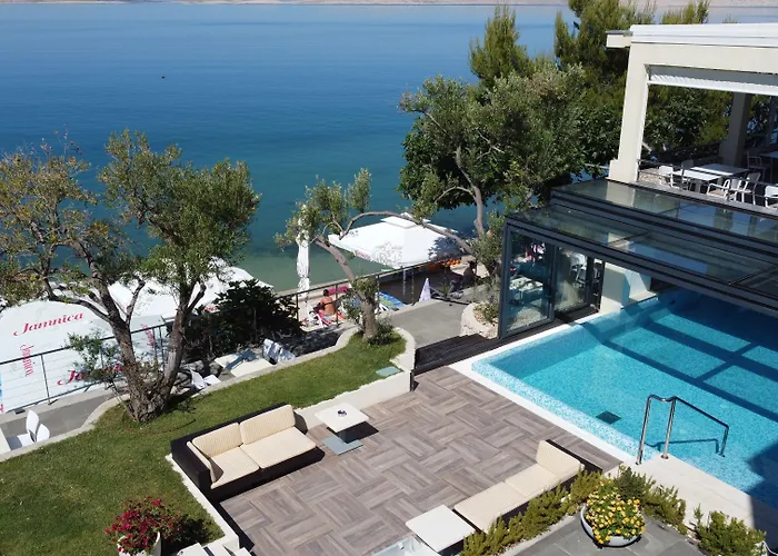 4m Отель Ражанац