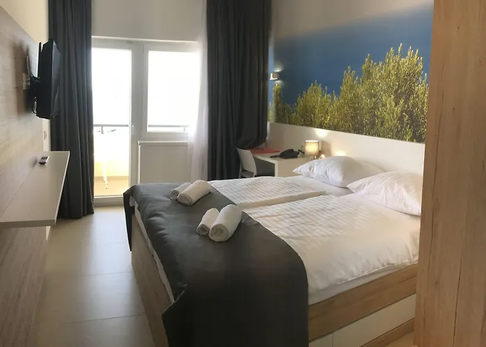 4m 4* Ražanac
