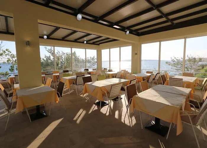 4m Отель Ражанац